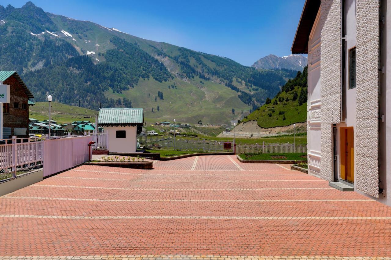 Lemon Tree Hotel, Sonāmarg Zewnętrze zdjęcie